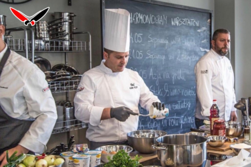 Albanian Chef Academy ofron Kurse Kuzhine ne Tirane, ne vetem 6 muaj ju garantojme pergatitje profesionale dhe punesim. Zbulo tani ofertat tona.